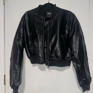 Zara Black Cropped Bomber Leashed Jacket
